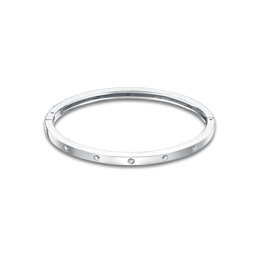 Браслет жесткий из серебра с фианитами